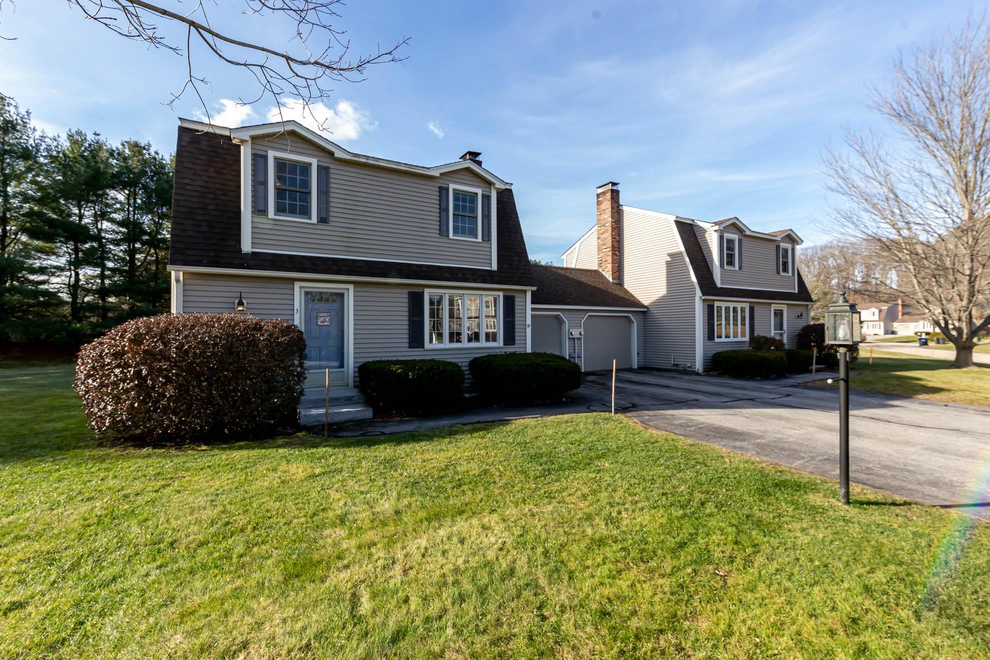 3 The Meadows Stratham, NH 03885 - Photo 4 of 40