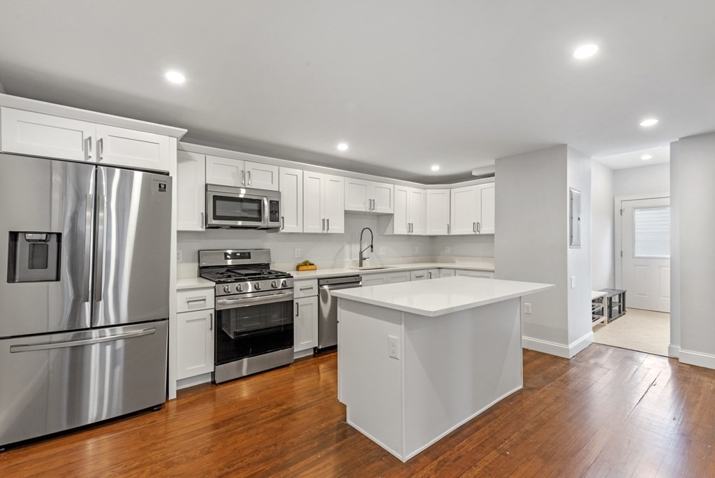 109 Main Street, Unit 2 Woburn, MA 01801 - Photo 12 of 30