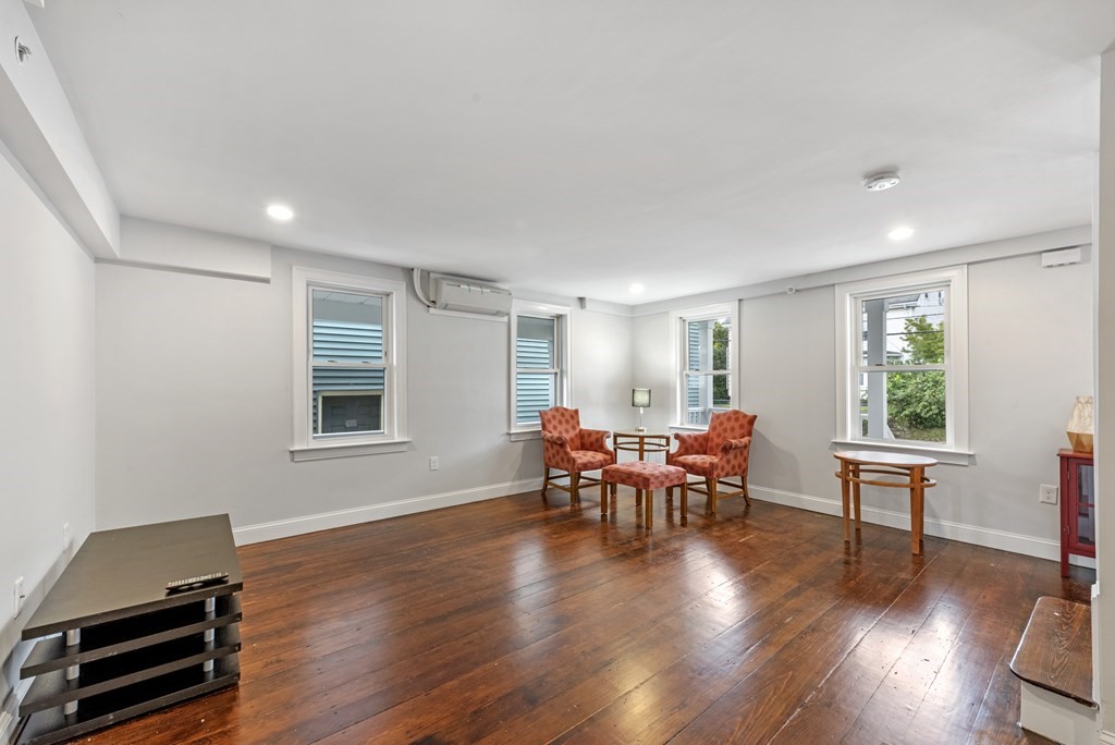 109 Main Street, Unit 2 Woburn, MA 01801 - Photo 5 of 30