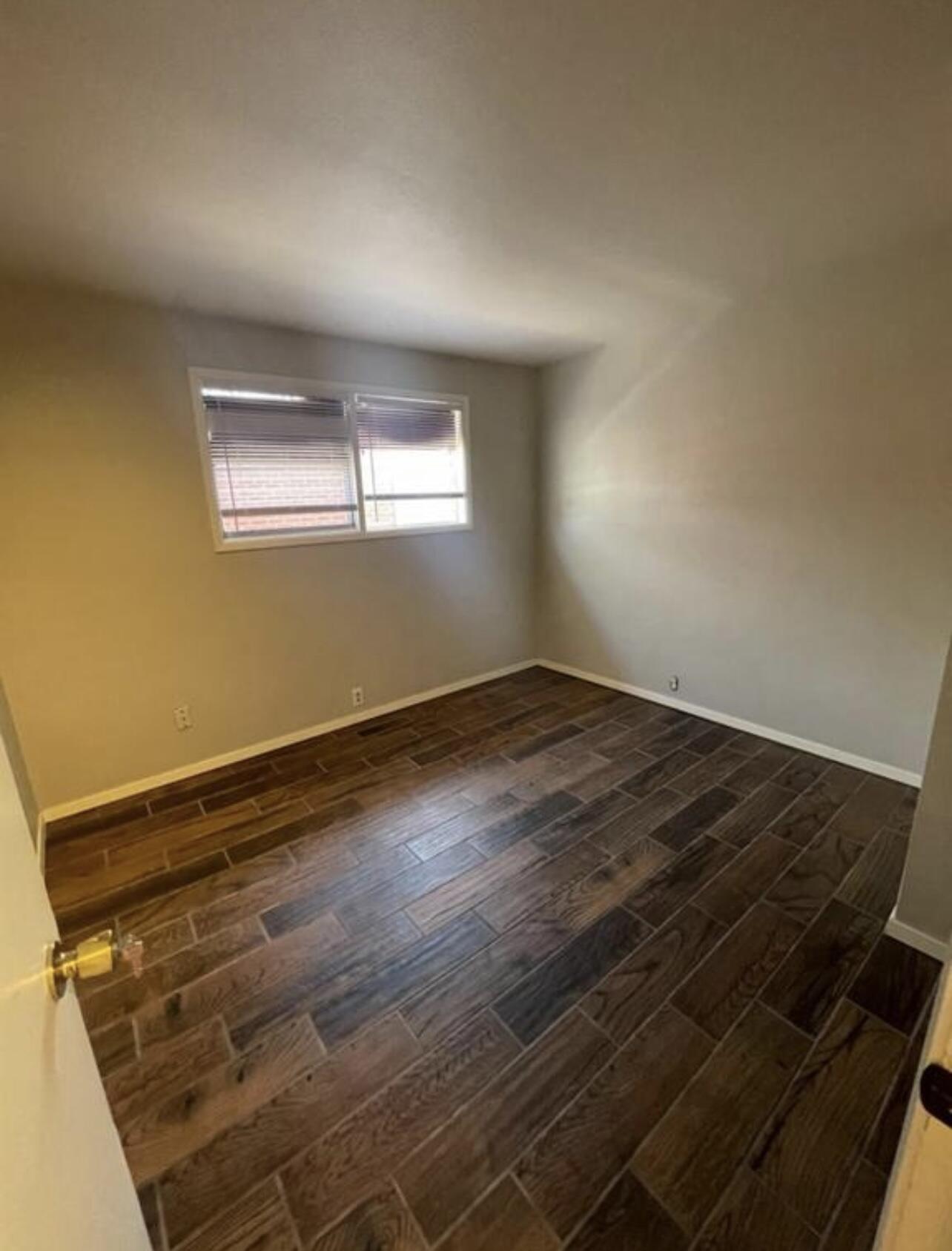 2315 48th Street Lubbock, TX 79412 - Photo 3 of 5 IMG_1035