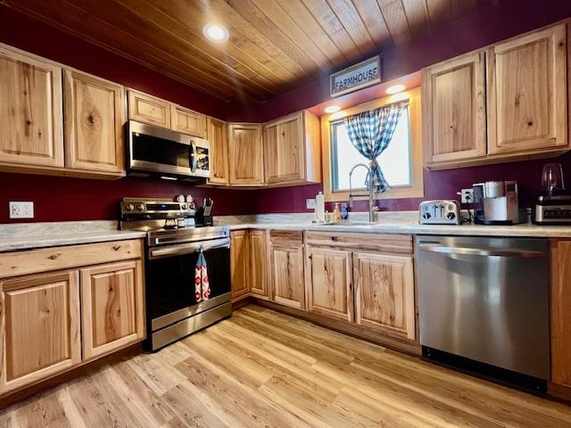 735 Milan Road Milan, NH 03588 - Photo 10 of 56