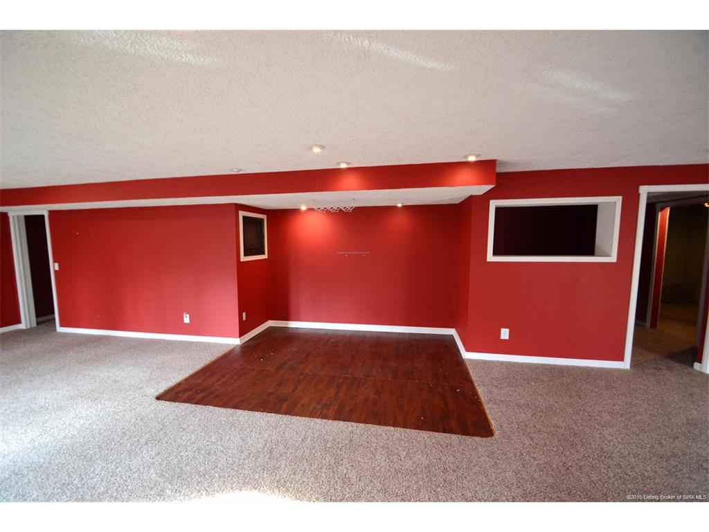 1507 High Meadow Road Jeffersonville, IN 47130 - Photo 15 of 20 Gallery Image 15
