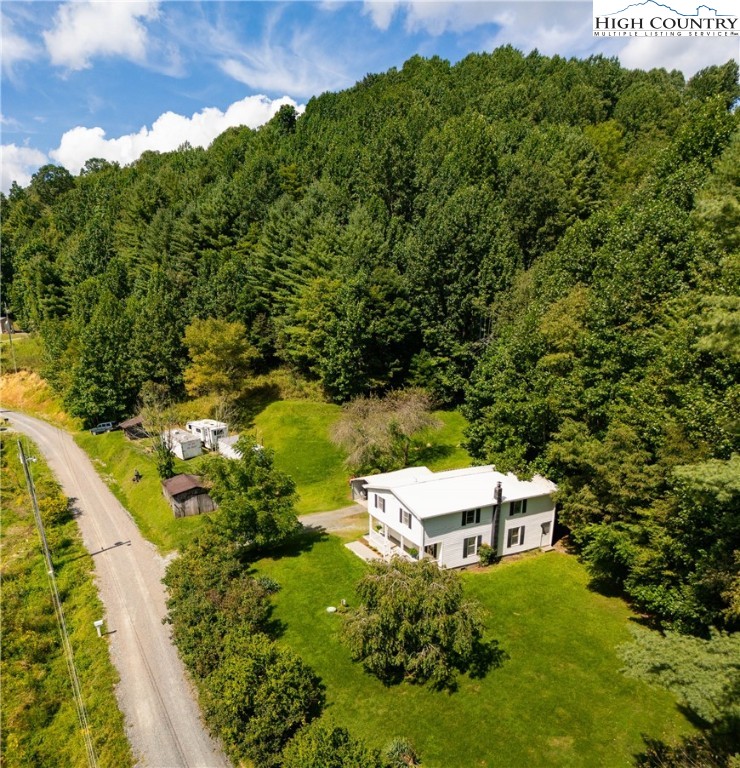 500 Henson Branch Road Vilas, NC 28692 - Photo 4 of 48 Gallery Image 4