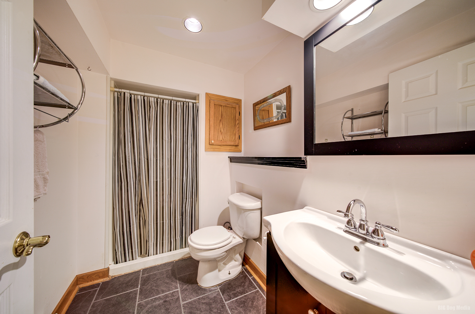 26253 South Ruby Street Monee, IL 60449 - Photo 35 of 45 a bathroom with a sink toilet and mirror