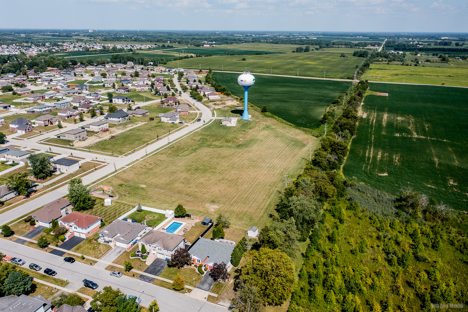 26253 South Ruby Street Monee, IL 60449 - Photo 43 of 45 a view of a lake with a city