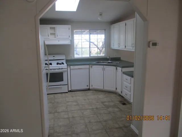 $1,150 | 5296 East Brickey Drive, Hereford, AZ 85615