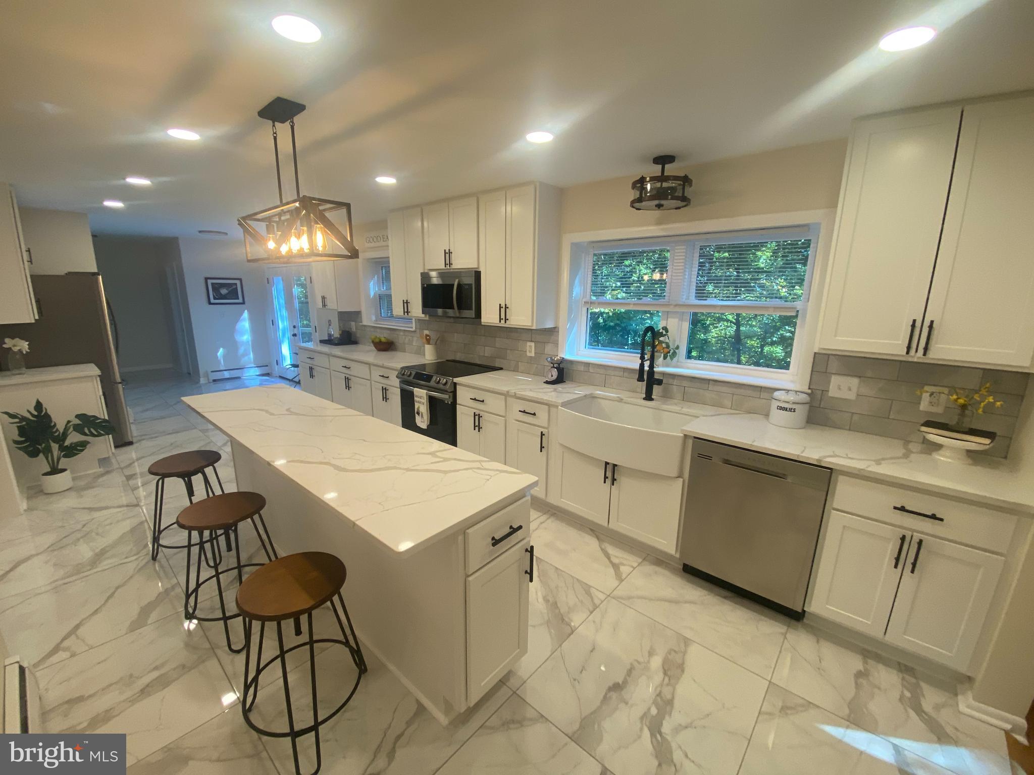 199 Vincent Road Paoli, PA 19301 - Photo 5 of 52 Gallery Image 5