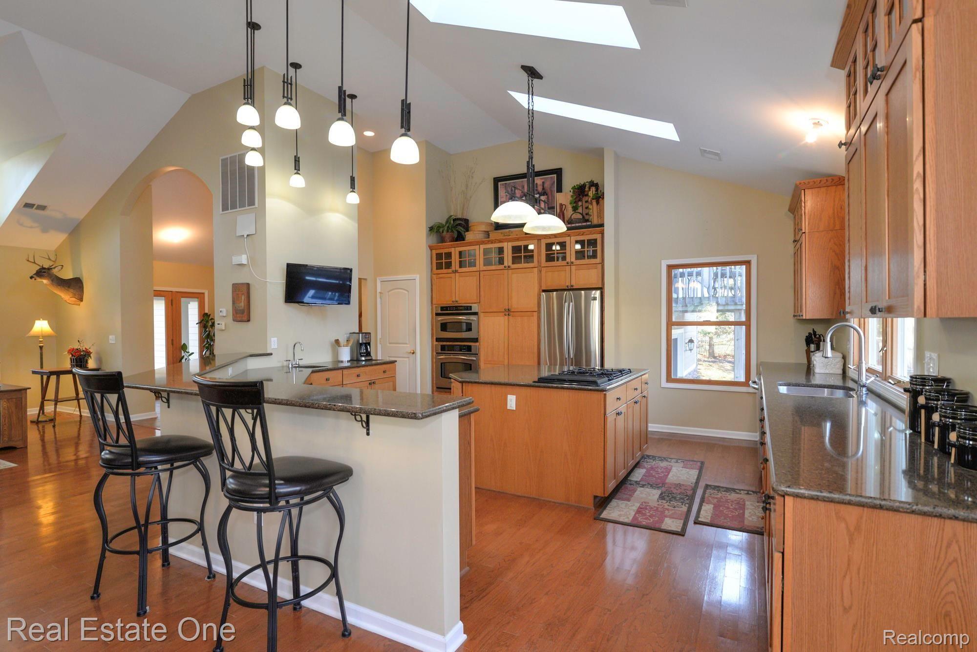 6441 Winans Lake Road Brighton, MI 48116 - Photo 13 of 45 High End Lighting & Fixtures