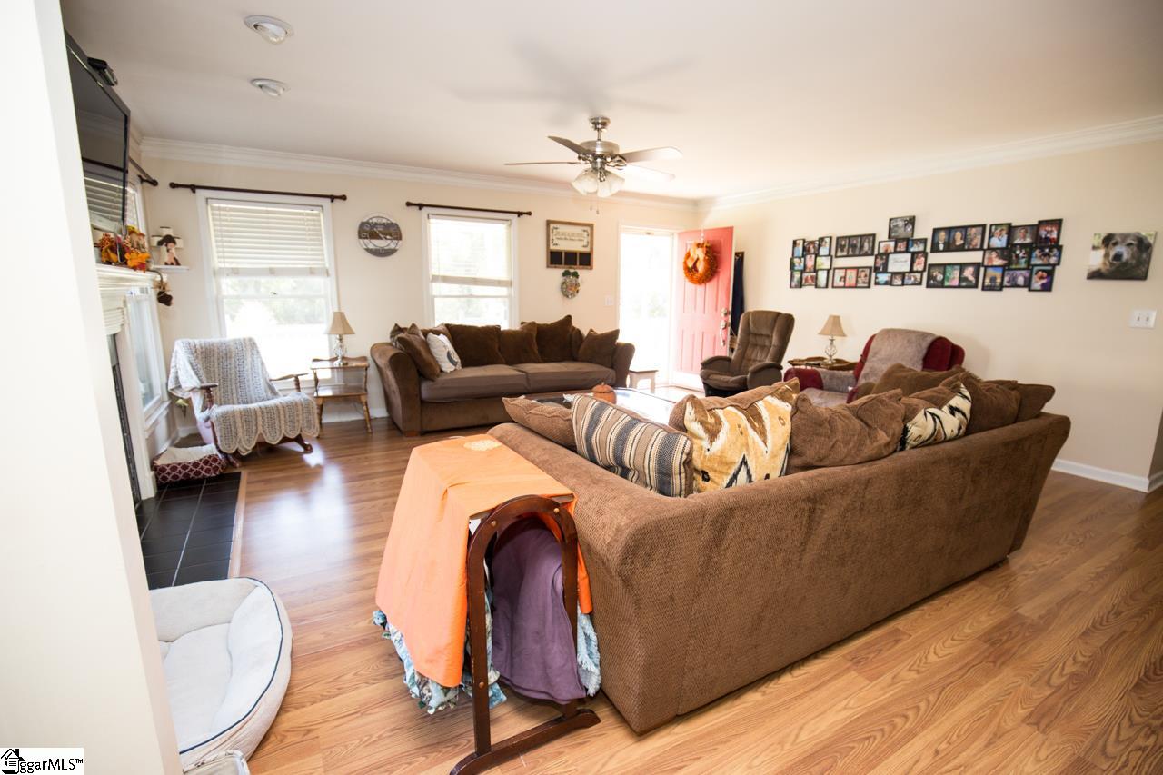 3715 State Park Road Greenville, SC 29609 - Photo 11 of 21