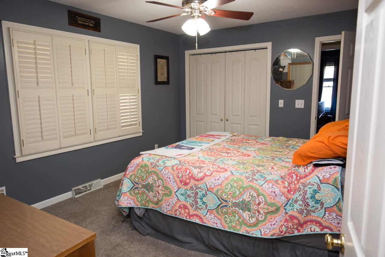 3715 State Park Road Greenville, SC 29609 - Photo 6 of 21