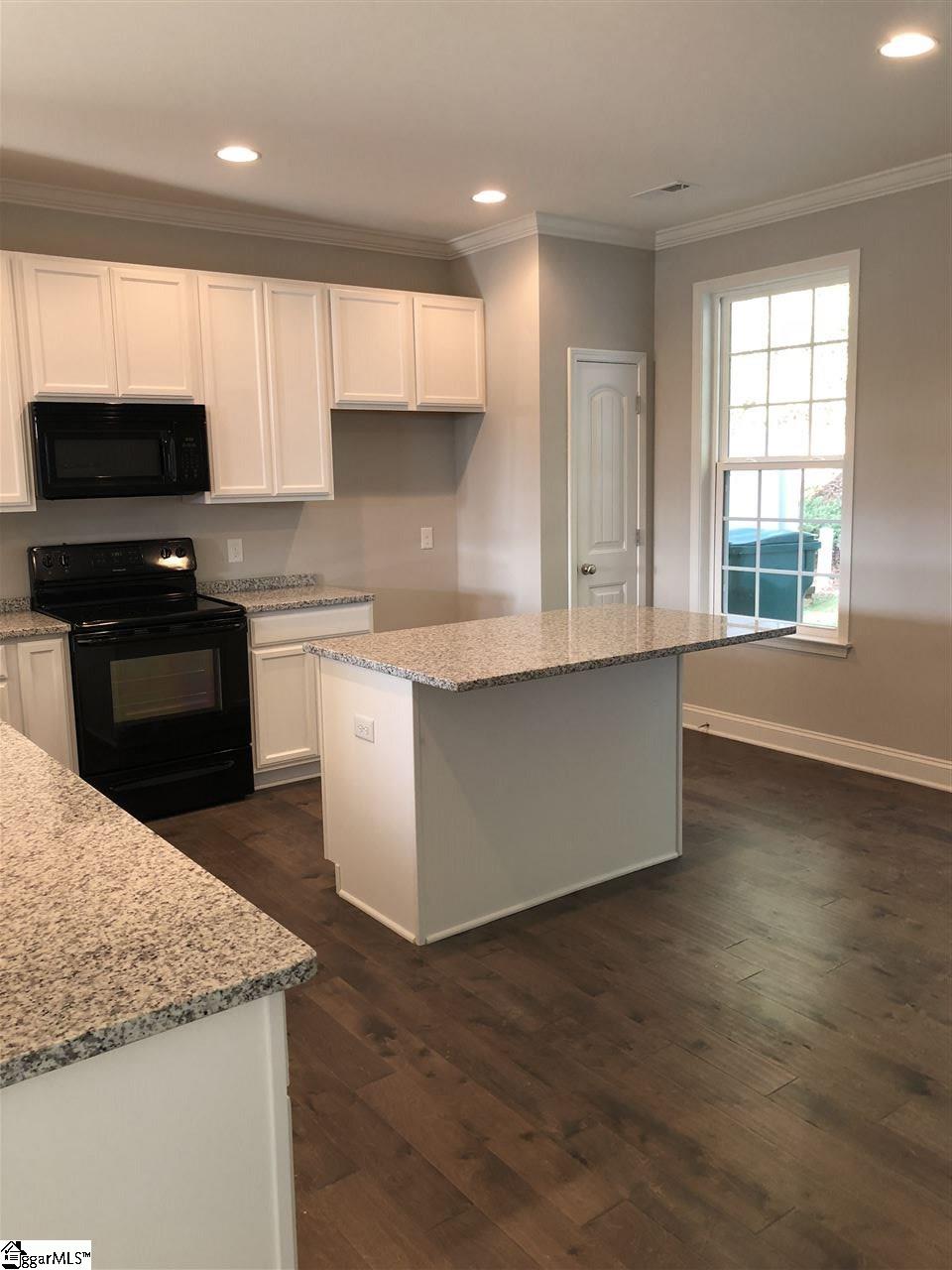 339 Intrepid Court Greer, SC 29650 - Photo 5 of 19 Gallery Image 5