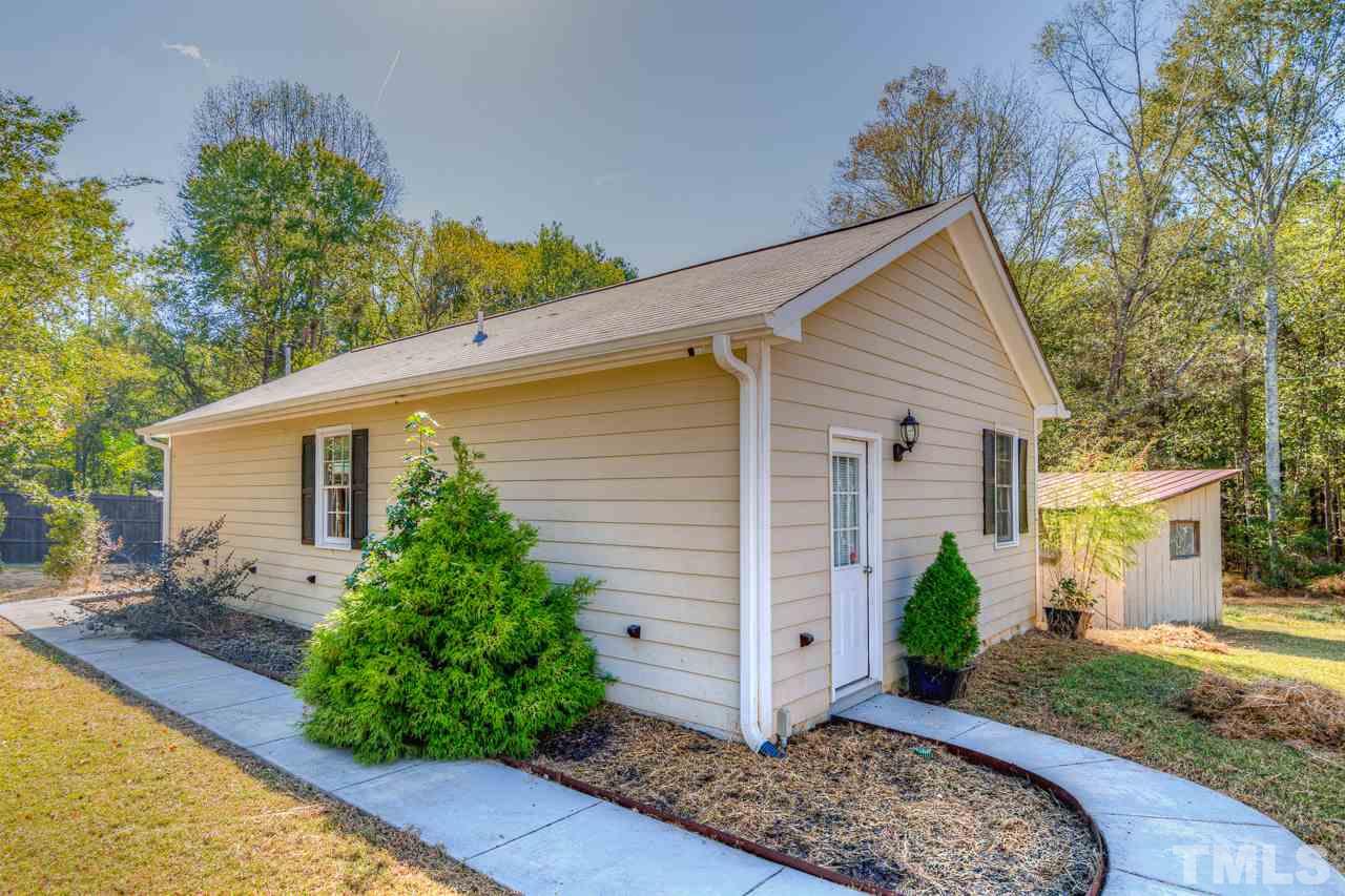 1125 Batchelor Road Apex, NC 27523 - Photo 8 of 30 Gallery Image 8