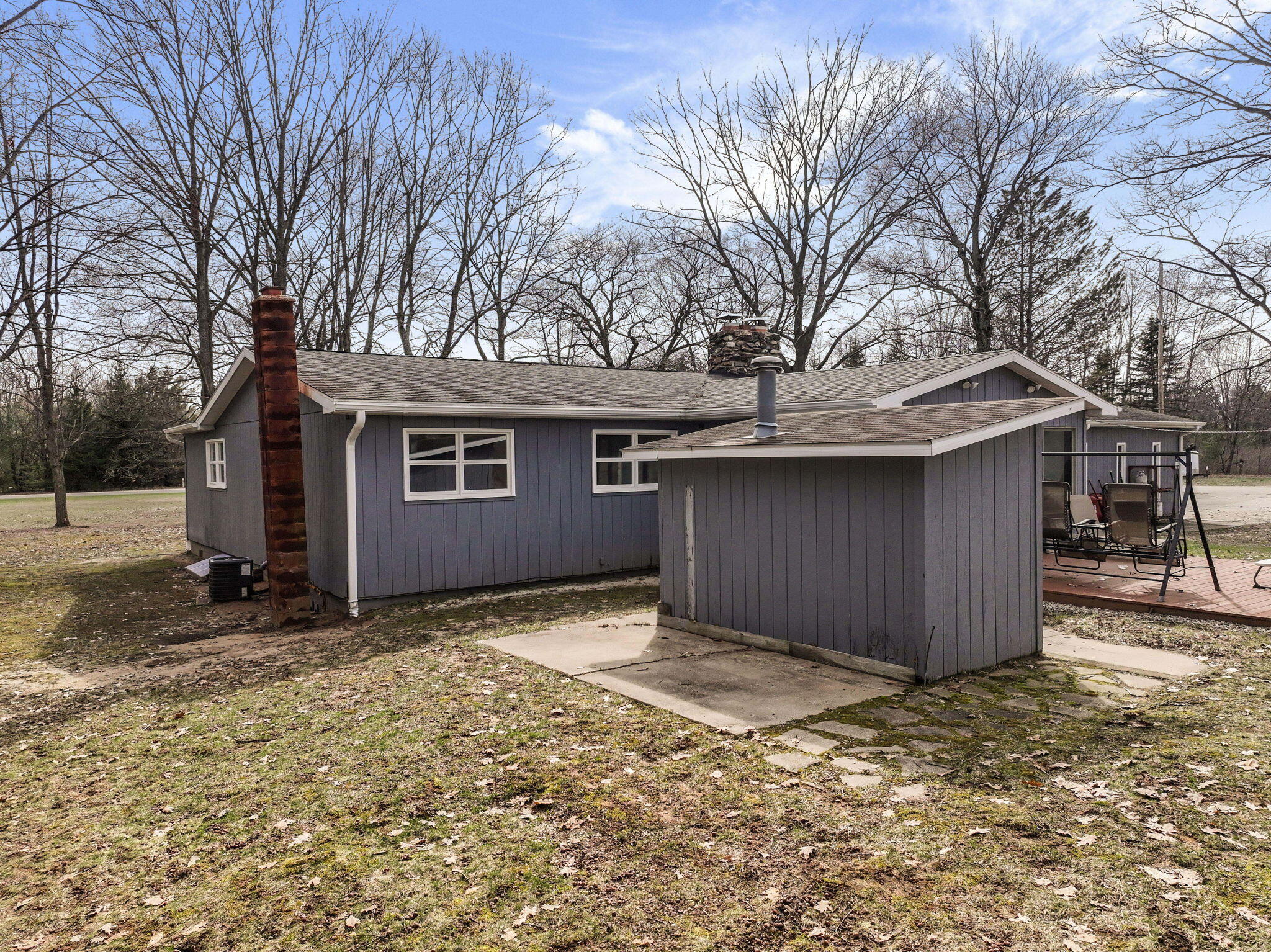 6561 34 1/2 Road Cadillac, MI 49601 - Photo 3 of 35 3-web-or-mls-16AAFD4E-098F-43B3-90D2-485