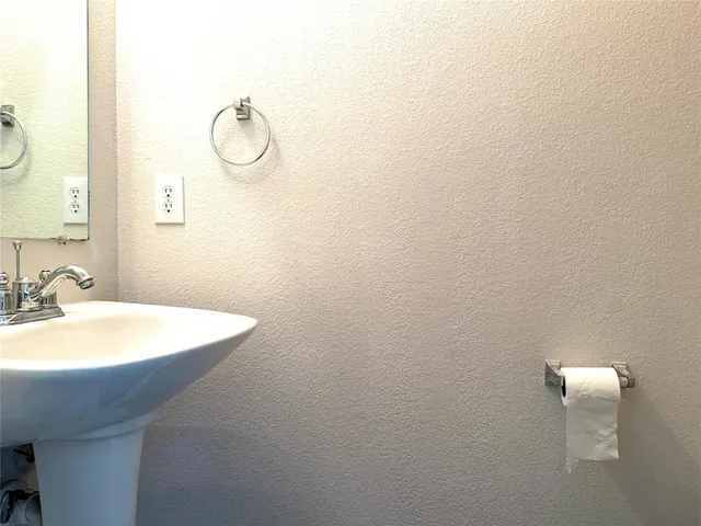 $2,095 | 10060 Cedar Lake Drive, Providence Village, TX 76227