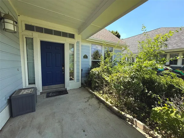 $2,095 | 10060 Cedar Lake Drive, Providence Village, TX 76227