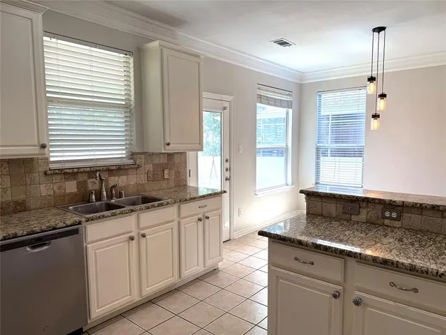 $2,095 | 10060 Cedar Lake Drive, Providence Village, TX 76227