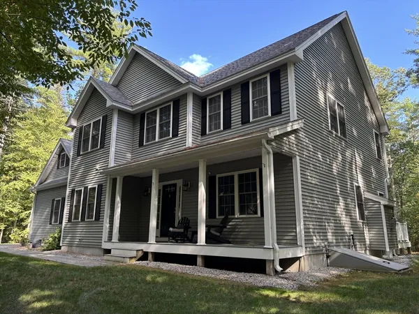 $824,900 | 2 Everett Drive, Pepperell, MA 01463