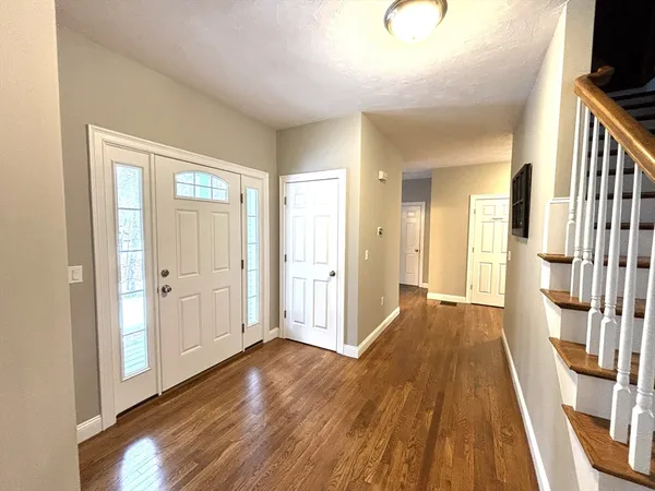 $824,900 | 2 Everett Drive, Pepperell, MA 01463