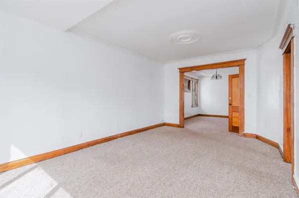 $2,500 | 142 Humphrey Avenue, Unit 2, Bayonne, NJ 07002