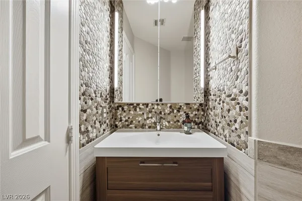 $575,000 | 3476 Hera Street, Las Vegas, NV 89117