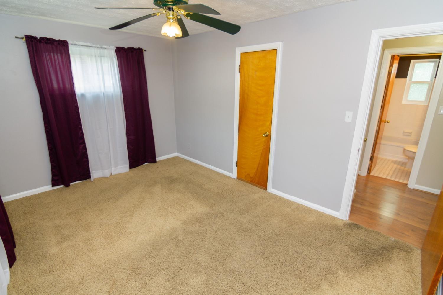 2240 Townhill Road Cincinnati, OH 45238 - Photo 12 of 19 Gallery Image 12