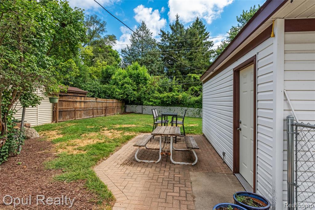 14396 Inkster Road Redford, MI 48239 - Photo 4 of 22 Gallery Image 4