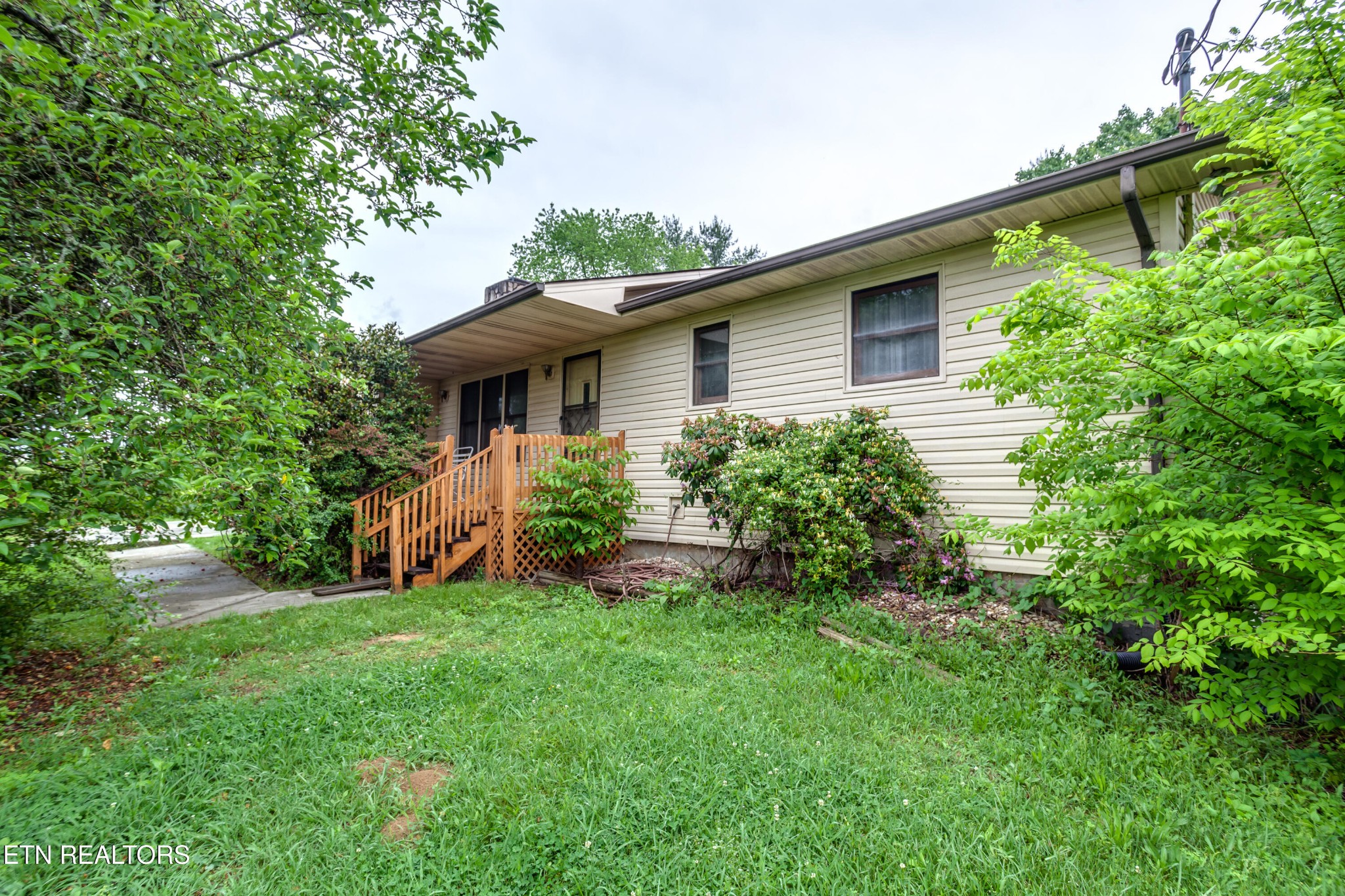 375 Rainbow Road Sevierville, TN 37862 - Photo 9 of 58 Gallery Image 9