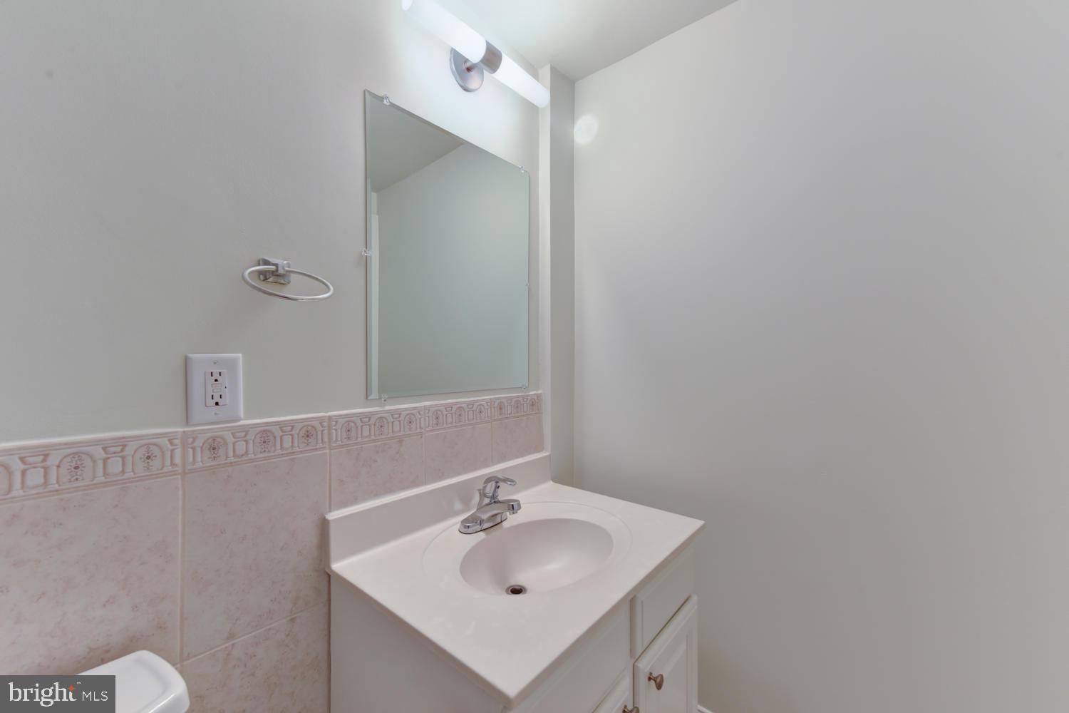 706 8th Street Northeast Washington, DC 20002 - Photo 37 of 47 Updated Full Bath