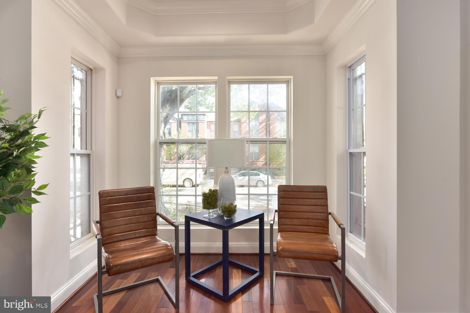 706 8th Street Northeast Washington, DC 20002 - Photo 5 of 47 Bayfront Nook with Beautiful Eastern Exposure