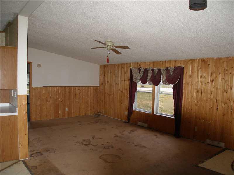 520 South Edwards Road Muncie, IN 47302 - Photo 5 of 7