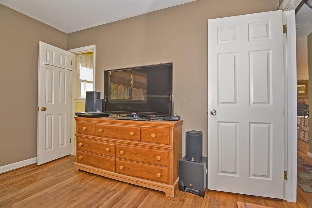 596 Millville Road Uxbridge, MA 01569 - Photo 18 of 35 Gallery Image 18