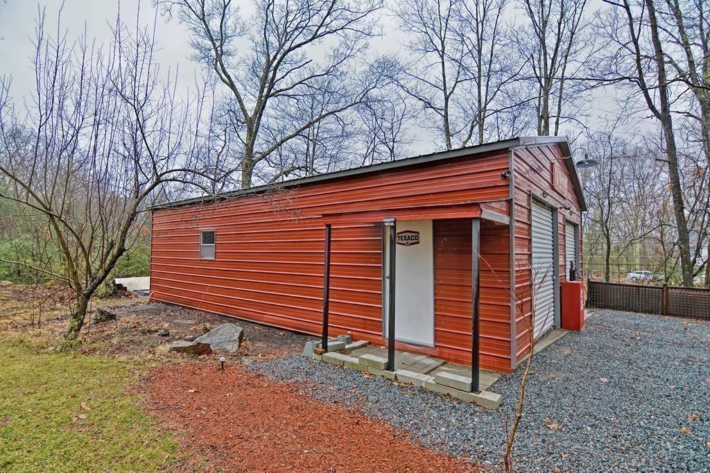 596 Millville Road Uxbridge, MA 01569 - Photo 33 of 35 Gallery Image 33
