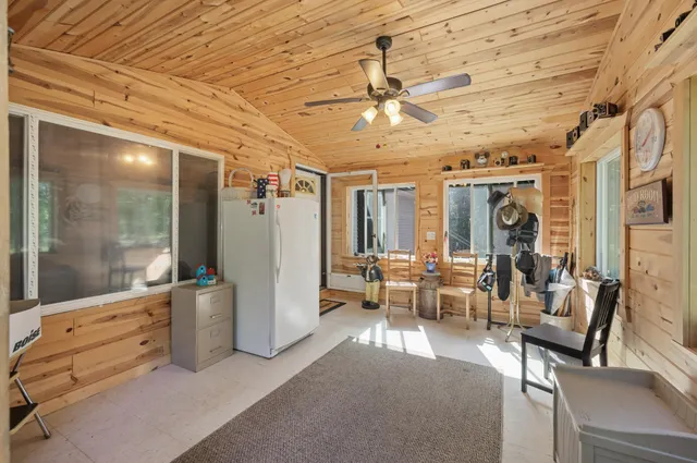 $685,000 | 2894 115th Avenue, Princeton, MN 55371