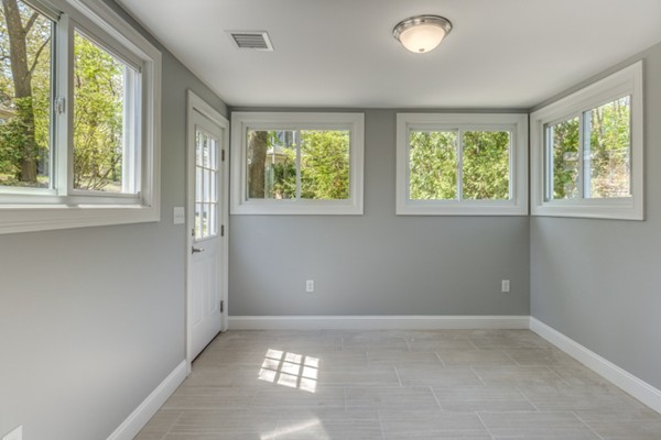 134 Boston Rock Road Melrose, MA 02176 - Photo 15 of 30 Gallery Image 15