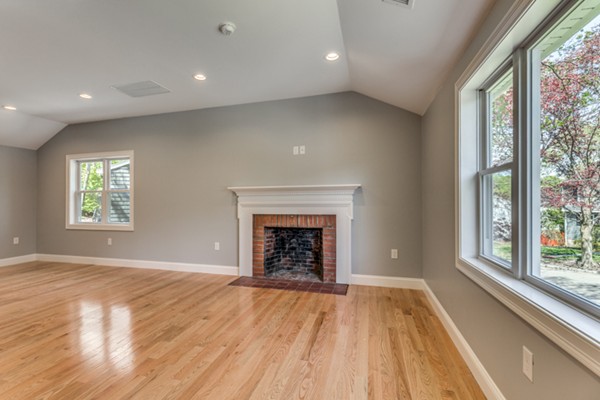134 Boston Rock Road Melrose, MA 02176 - Photo 7 of 30 Gallery Image 7