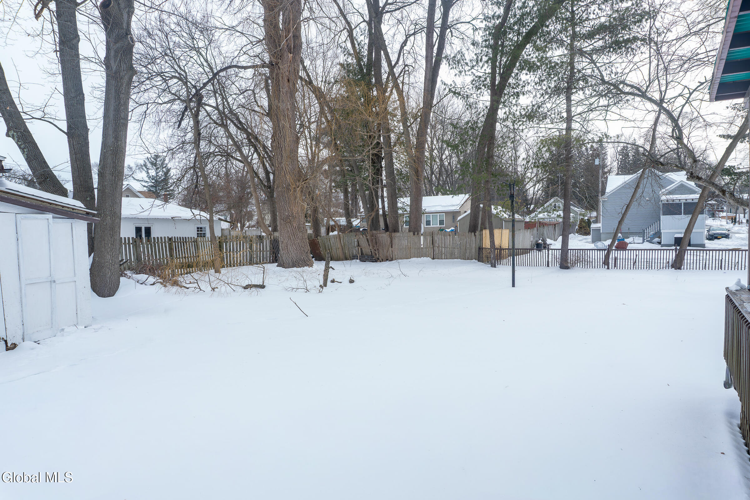 126 Manchester Road Schenectady, NY 12304 - Photo 38 of 39 38