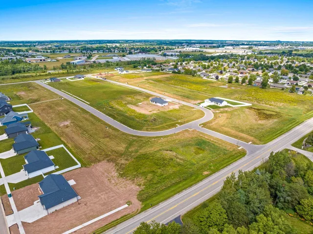 $79,900 | 334 Brookline Avenue, Unit 279, De Pere, WI 54115