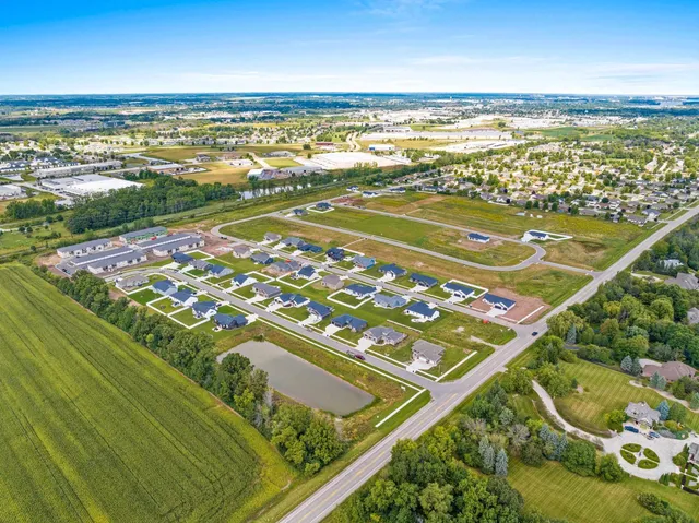 $79,900 | 334 Brookline Avenue, Unit 279, De Pere, WI 54115