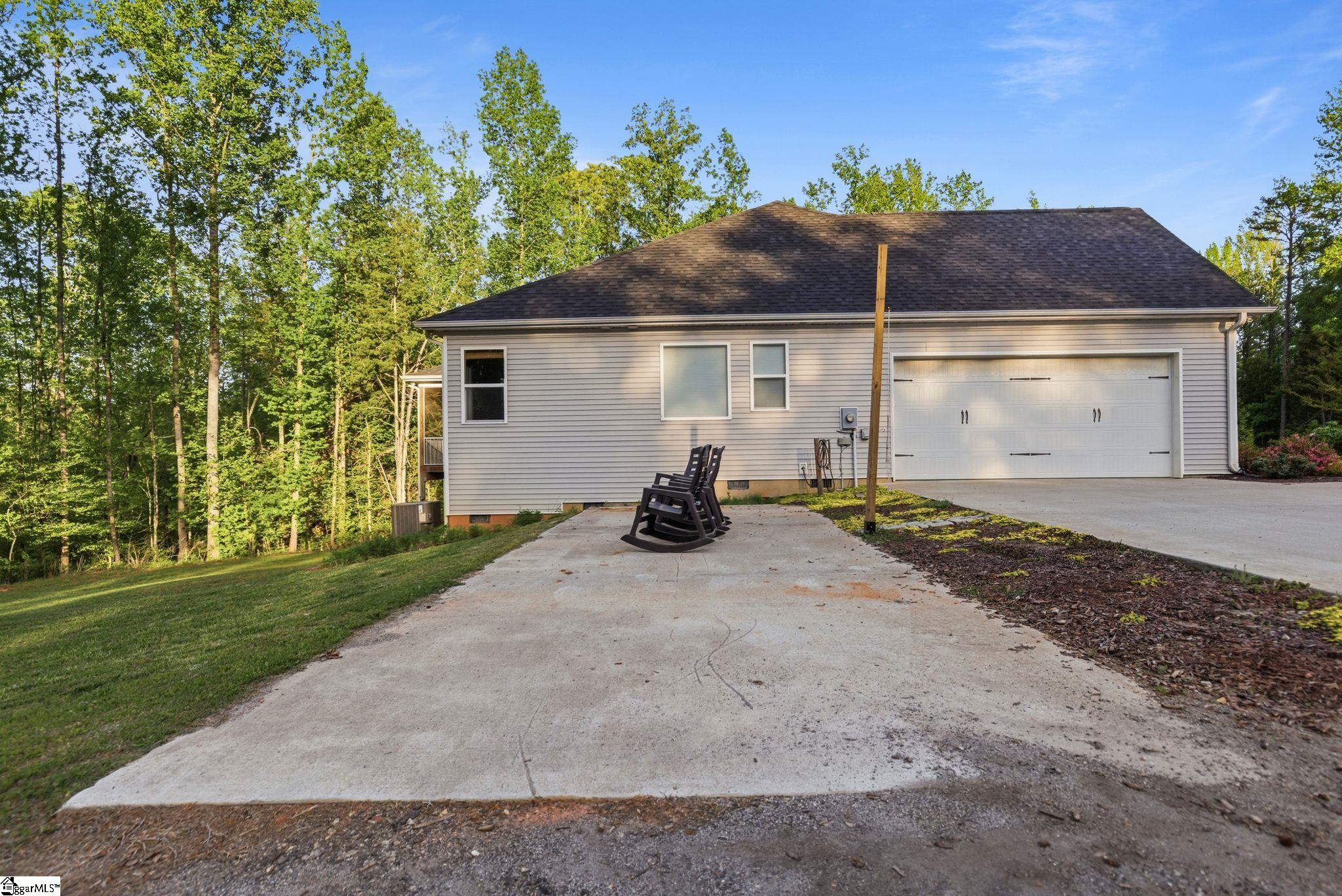 1014 Edwards Road Woodruff, SC 29388 - Photo 35 of 41