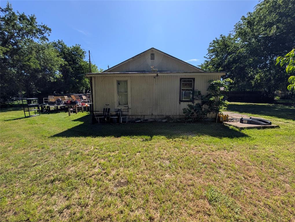 308 Short Street Mansfield, TX 76063 - Photo 19 of 21 a front view of a house with garden