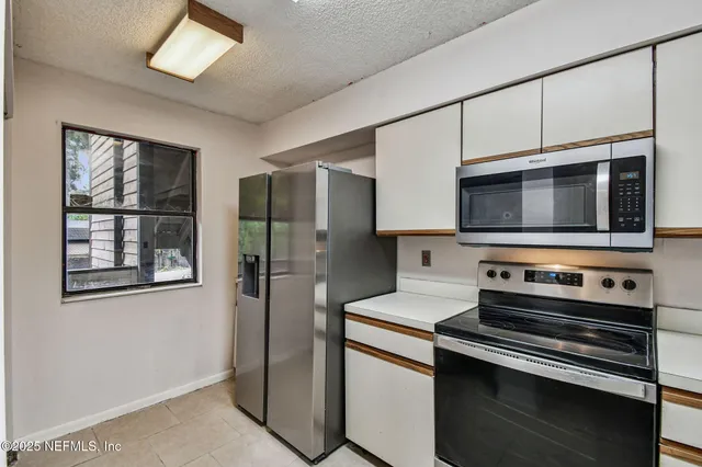 $89,900 | 1604 Arcadia Drive, Unit 110, Jacksonville, FL 32207