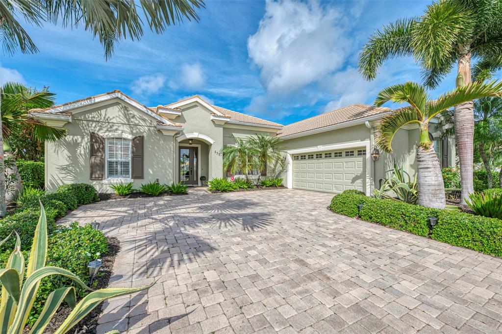 539 Sawgrass Bridge Road Venice, FL 34292 - Photo 2 of 56
