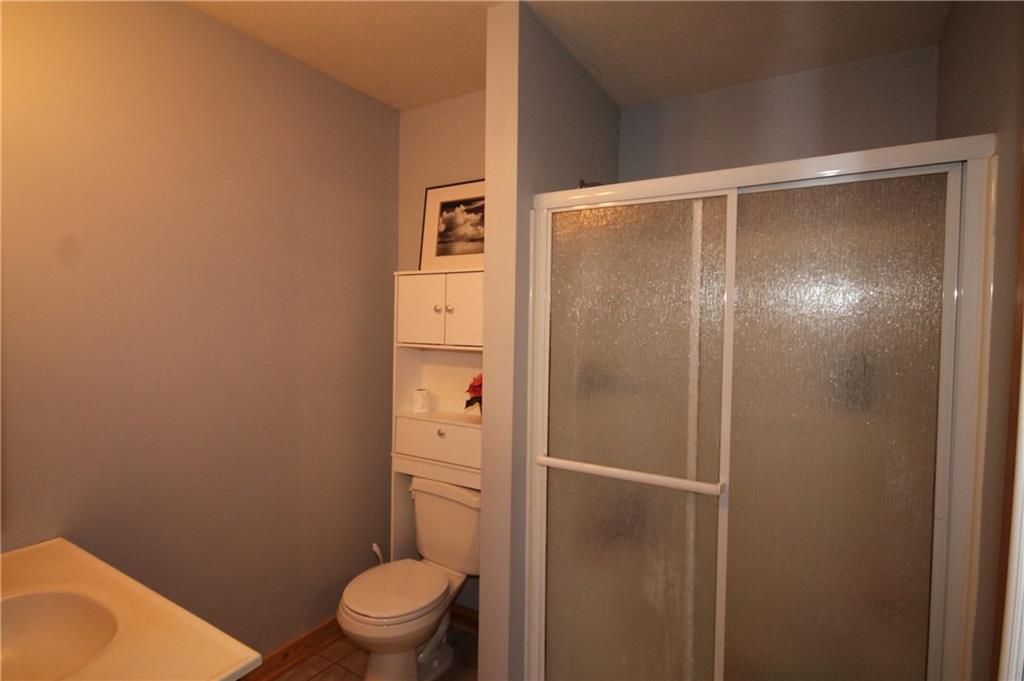 7880 South Sprague Road Columbus, IN 47201 - Photo 6 of 24