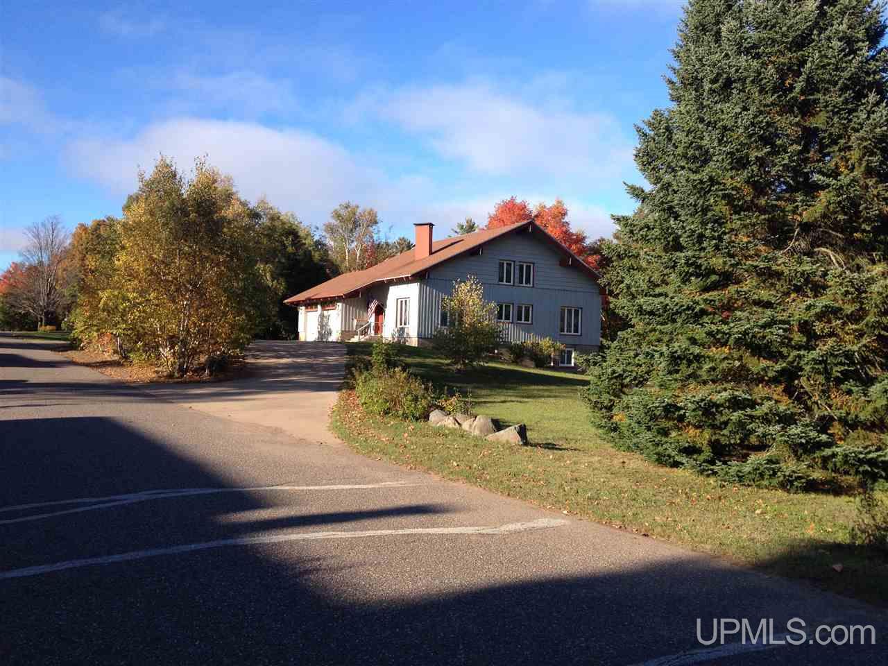 1910 Prairie Avenue Ishpeming, MI 49849 - Photo 4 of 25 Gallery Image 4