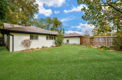 $680,000 | 10603 Riverview Drive, Houston, TX 77042