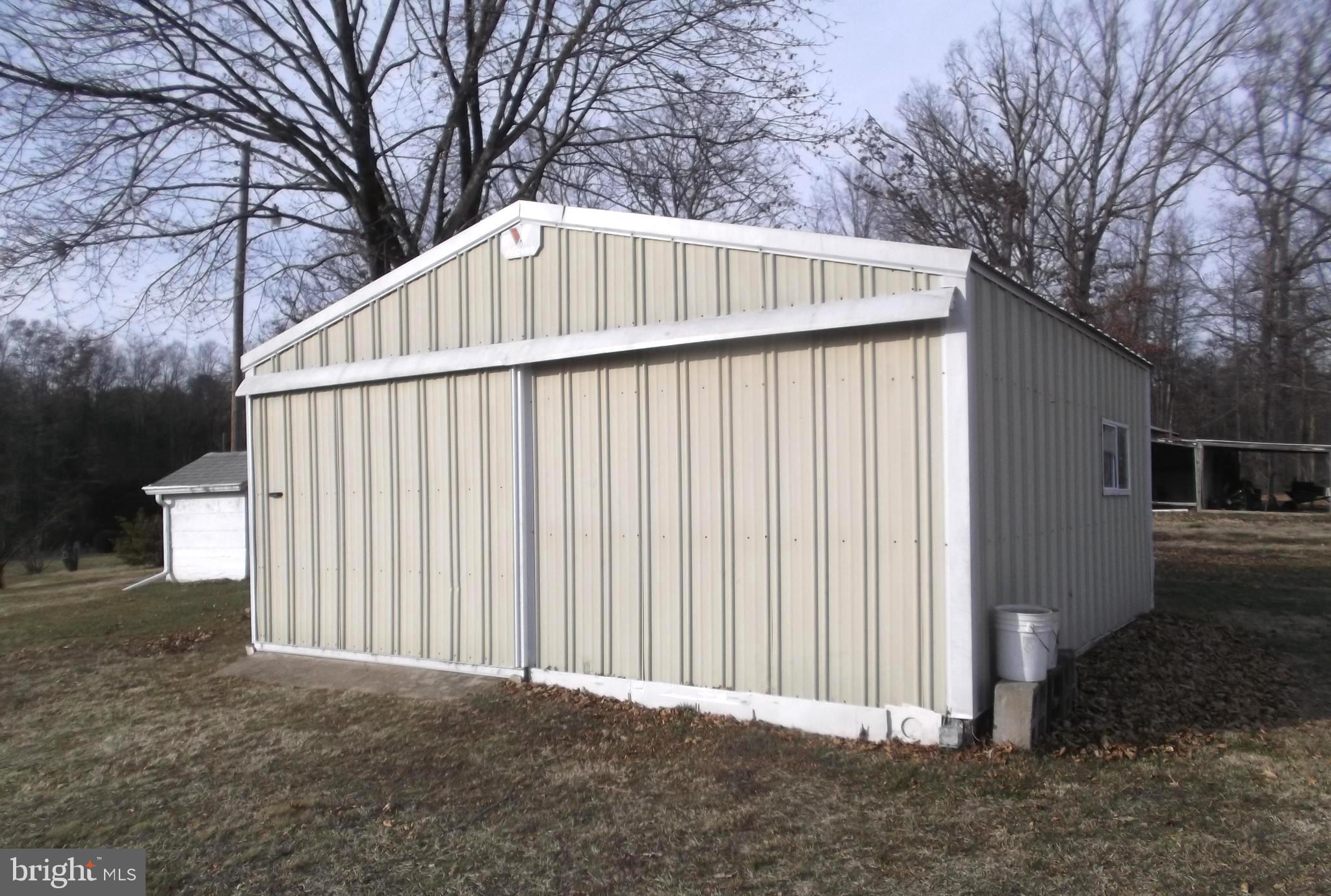 14499 Inlet Road Culpeper, VA 22701 - Photo 22 of 24 Nice workshop/garage with electric