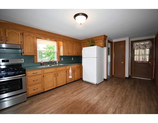 6 Winstead Road Weymouth, MA 02189 - Photo 4 of 14