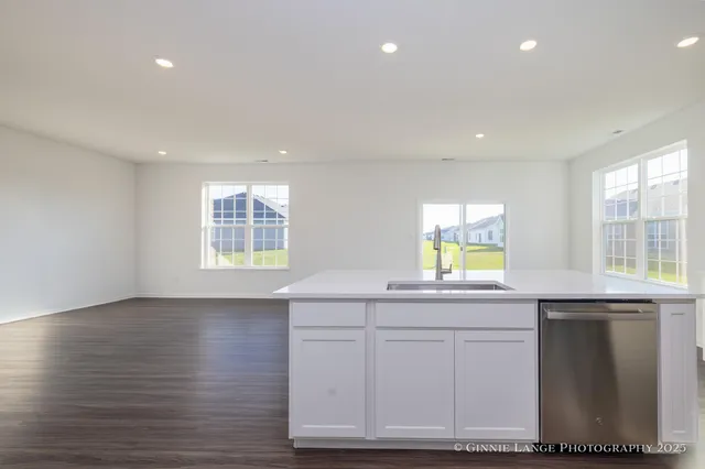 $2,800 | 5913 East 109th Place, Winfield, IN 46307