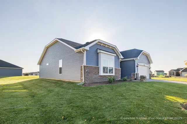 $2,800 | 5913 East 109th Place, Winfield, IN 46307