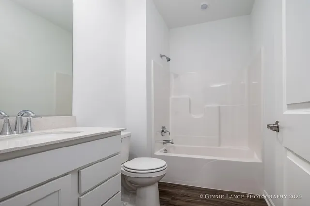 $2,800 | 5913 East 109th Place, Winfield, IN 46307